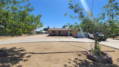 10799 Redwood Ave, Hesperia, CA, 92345 | Card Image