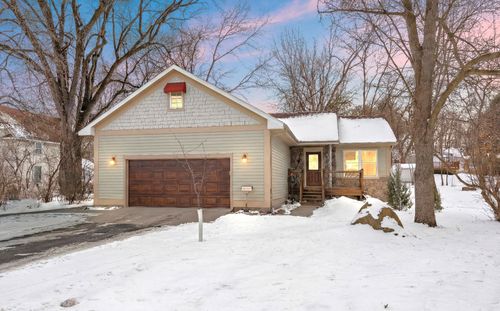 530 E 6th St, New Richmond, WI, 54017-2116 | Card Image
