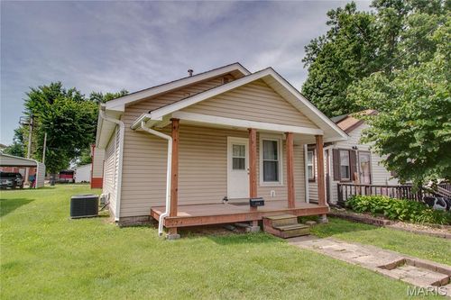 110 W Cherry Street, Hartford, IL, 62048 | Card Image
