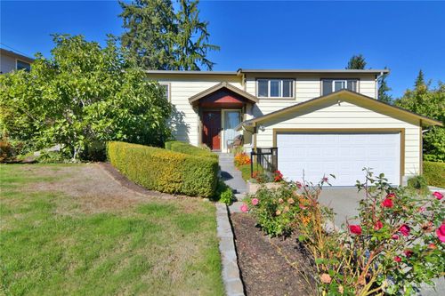 23116 80th Pl W, Edmonds, WA, 98026-8715 | Card Image