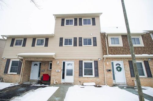 b-496 Grey St, Brantford, ON, N3S7L4 | Card Image