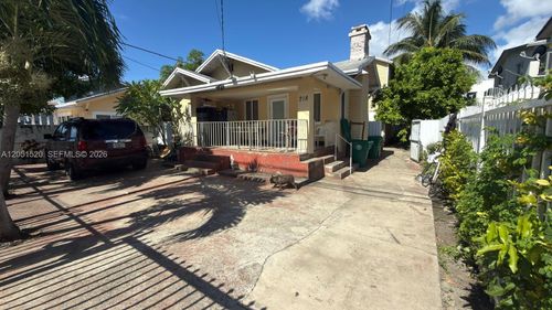 218 Sw 10th Ave, Miami, FL, 33130-1110 | Card Image