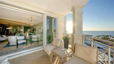 B704 - 2050 Benjamin Franklin Drive, Condo with 3 bedrooms, 3 bathrooms and null parking in Sarasota FL | Image 1