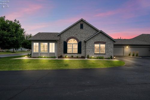 d-2749 Canterbury Cir, Port Clinton, OH, 43452 | Card Image