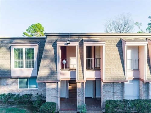 apt-200-12633 Memorial Dr, Houston, TX, 77024-4853 | Card Image