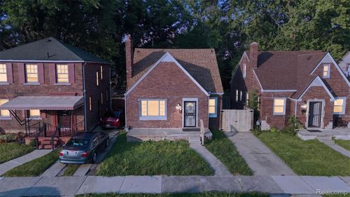 5566 Lakepointe St, Detroit, MI, 48224-3011 | Card Image