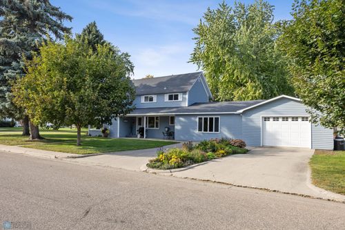 802 2nd St N, Casselton, ND, 58012-3313 | Card Image