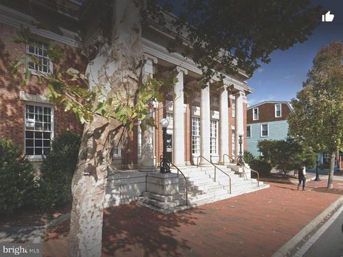 40 W Piccadilly St, Winchester, VA, 22601-4844 | Card Image