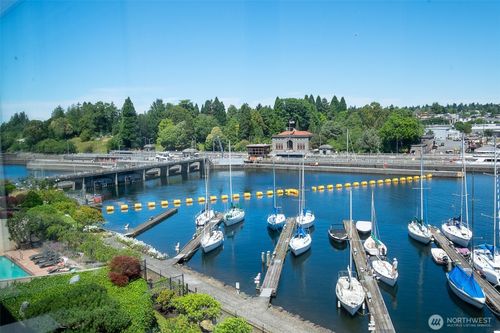 apt-307-3100 W Commodore Way, Seattle, WA, 98199-1118 | Card Image