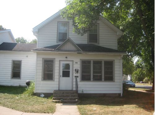 602 12th Ave E, MENOMONIE, WI, 54751-2655 | Card Image