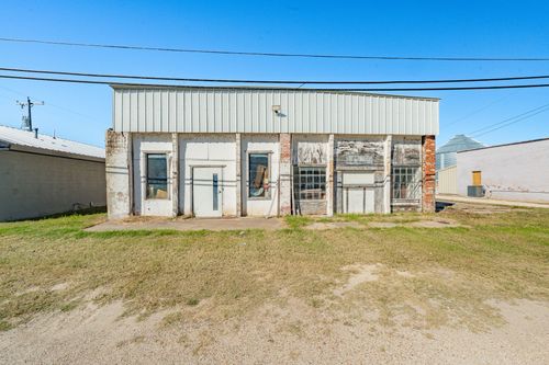 103 E Norway St, Walnut Springs, TX, 76690-4586 | Card Image