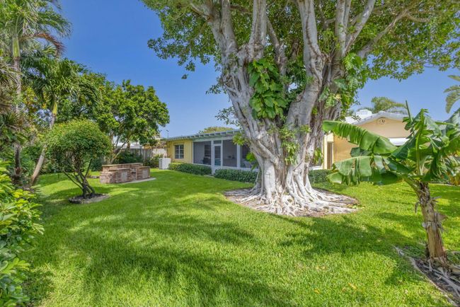 124 Sandal Ln, House other with 3 bedrooms, 2 bathrooms and null parking in Palm Beach Shores FL | Image 33