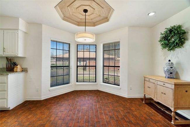 1005 42 Nd St Se, House other with 3 bedrooms, 4 bathrooms and null parking in Paris TX | Image 7