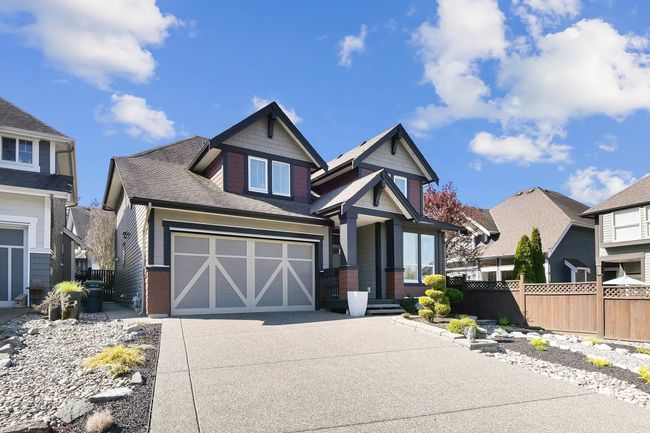 17716 69 Avenue, House other with 5 bedrooms, 3 bathrooms and 6 parking in Surrey BC | Image 2