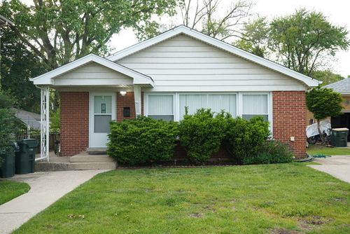 8660 Frontage Rd, Morton Grove, IL, 60053-3113 | Card Image