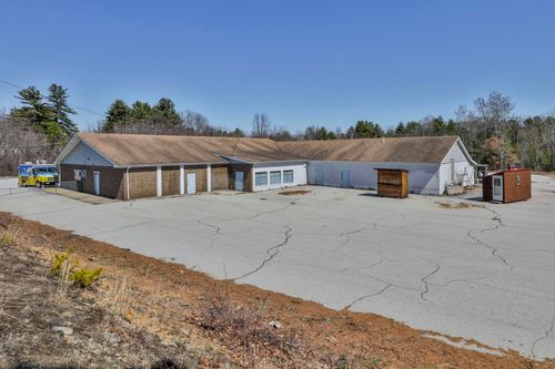 1371 Hooksett Road, Hooksett, NH, 03106 | Card Image