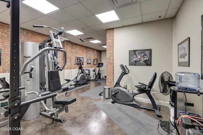 403 - 214 E 4 Th St, Condo with 2 bedrooms, 2 bathrooms and null parking in Joplin MO | Image 25