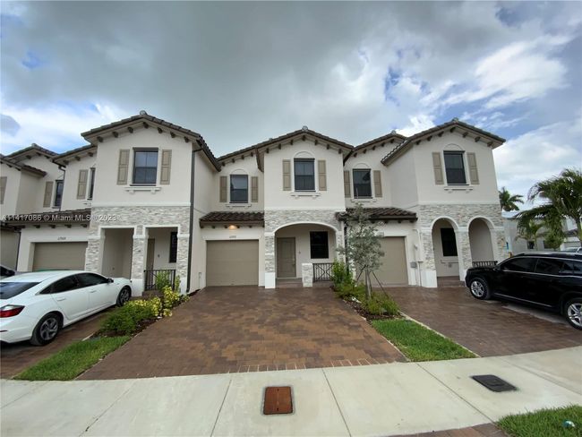 0 - 11972 Sw 244 Ln, Townhouse with 3 bedrooms, 2 bathrooms and null parking in Miami FL | Image 2