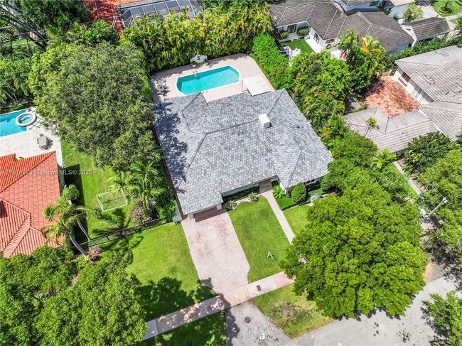 1015 Catalonia Ave, House other with 3 bedrooms, 3 bathrooms and null parking in Coral Gables FL | Image 57