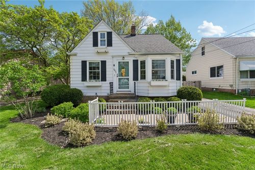 2837 Northview Rd, Rocky River, OH, 44116-3522 | Card Image