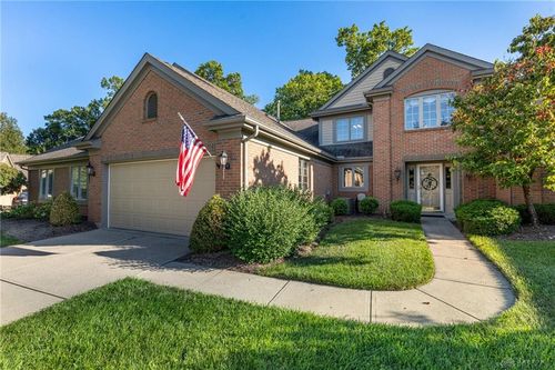 2582 Vienna Estates Dr, Dayton, OH, 45459-1382 | Card Image