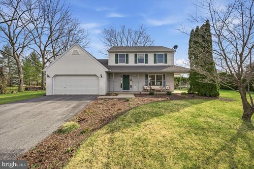 168 5th St, Nazareth, PA, 18064-2538 | Card Image