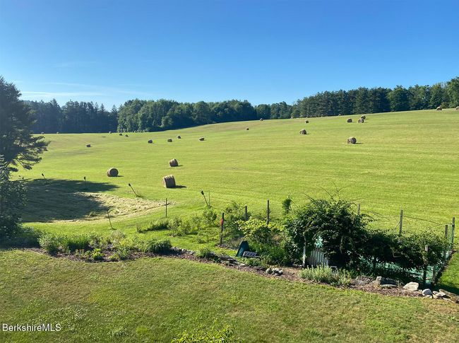 29 N Egremont Rd, Condo with 0 bedrooms, 1 bathrooms and 1 parking in Great Barrington MA | Image 9