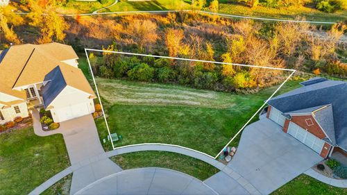 235 Auburn East Ln, Coralville, IA, 52241-3474 | Card Image