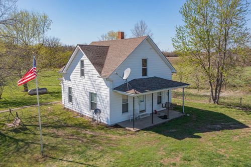 5568 Lois Ln, Salem, IL, 62881-7222 | Card Image