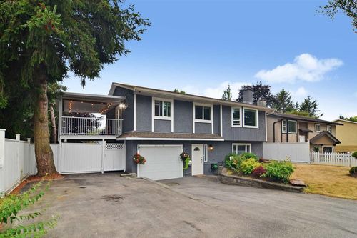 17134 62 Ave, Surrey, BC, V3S5R1 | Card Image
