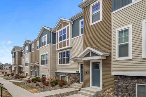 799 Roselyn Dr, Victoria, MN, 55386-2000 | Card Image