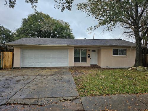 963 Michael Dr, Pasadena, TX, 77506-5012 | Card Image