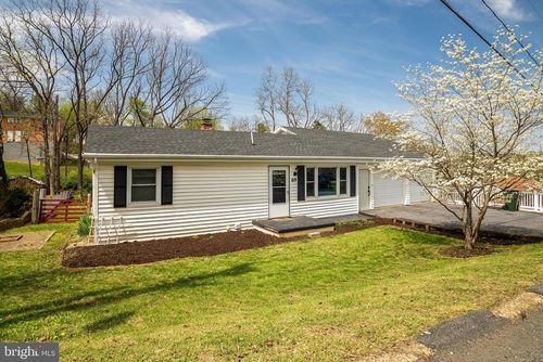 69 Jefferson St, VERONA, VA, 24482-2526 | Card Image