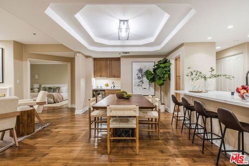 apt-107-575 S Barrington Ave, Los Angeles, CA, 90049-4339 | Card Image