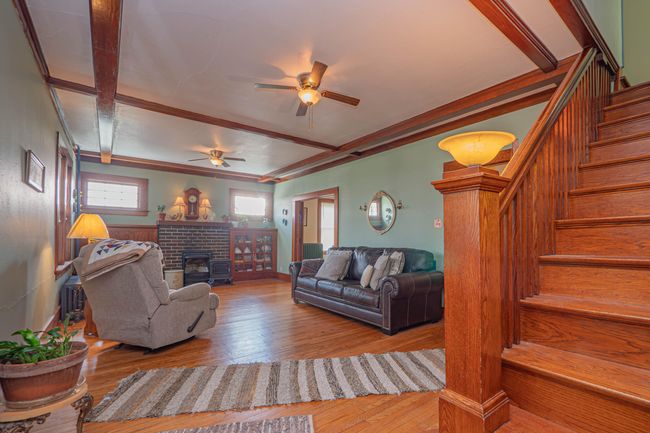 409 E Elm St, House other with 3 bedrooms, 2 bathrooms and null parking in Huntsville MO | Image 7