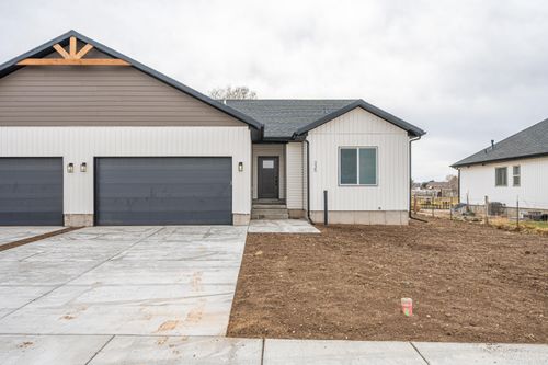 335 W 400 N, Fillmore, UT, 84631 | Card Image
