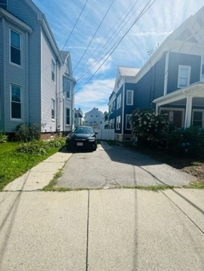 2 - 43 Dartmouth St, Condo with 3 bedrooms, 1 bathrooms and 1 parking in Somerville MA | Image 14