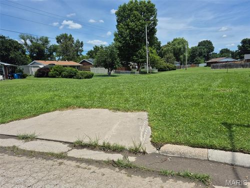 3320 Terrace Ln, Granite City, IL, 62040-3840 | Card Image
