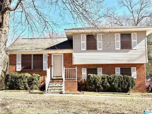 1137 7th Ave, PLEASANT GROVE, AL, 35127-2157 | Card Image