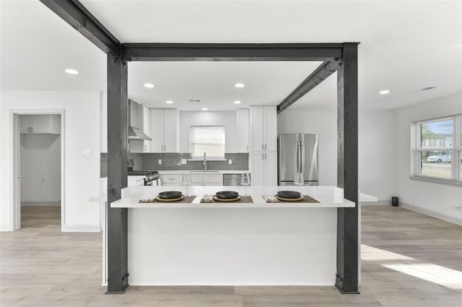 6235 Dumfries Dr, House other with 4 bedrooms, 2 bathrooms and 2 parking in Houston TX | Image 7