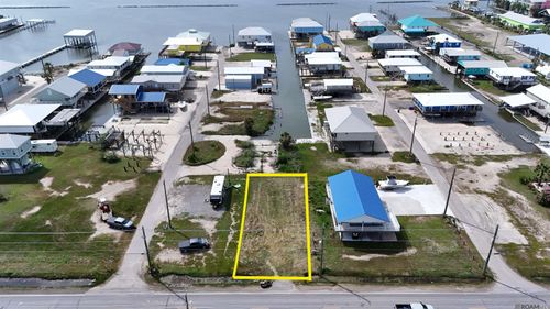 1811 Highway 1, Grand Isle, LA, 70358-9714 | Card Image