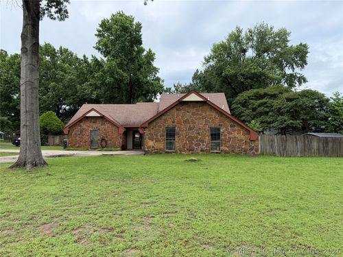 3300 Harris Rd, Muskogee, OK, 74403-1671 | Card Image