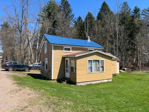 7492 Mill Road, Vienna, NY, 13308 | Card Image