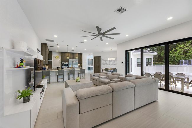 9807 Rennes Ln, House other with 6 bedrooms, 6 bathrooms and null parking in Delray Beach FL | Image 24