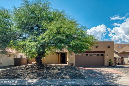 5372 Highland Shadows Dr, Sierra Vista, AZ, 85635-8238 | Card Image