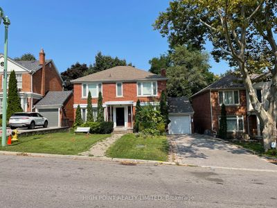 664 Briar Hill Ave, House other with 4 bedrooms, 5 bathrooms and 3 parking in Toronto ON | Image 2