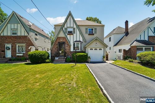 67 Marlboro Road, Clifton, NJ, 07012 | Card Image