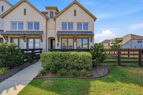 1110 Morgan Dr, Sherman, TX, 75090-8930 | Card Image