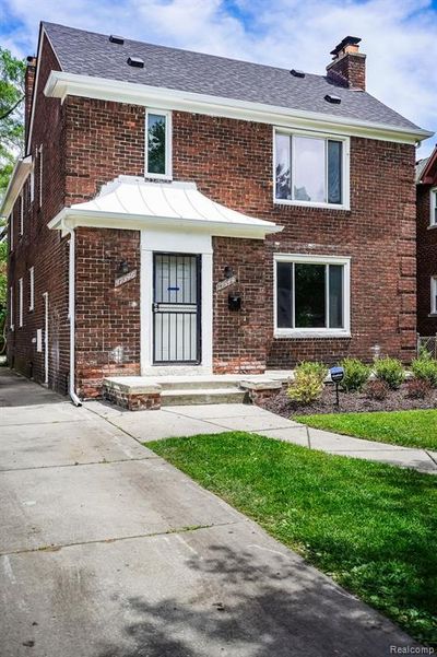 17344 Wisconsin Street, Home with 5 bedrooms, 3 bathrooms and null parking in Detroit MI | Image 1