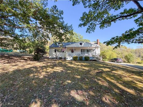 43184 Osbourne Rd, Wellsville, OH, 43968-9753 | Card Image